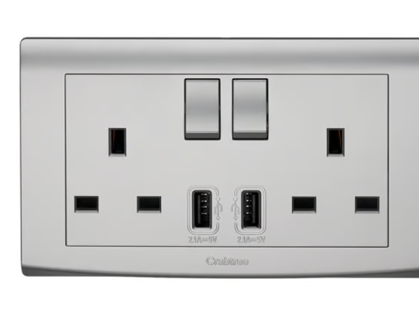 CRABTREE EP306/USB/D/SL -13A 2 Gang Swi Skt 4.2A USB Outlet