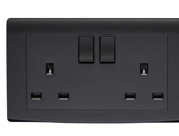 CRABTREE EP306/BK - 13A switched 2 gang socket greyish black