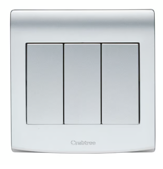 CRABTREE 10AX SP 3 gang 2 way switch WR SILVER. CRABTREE 10AX SP 3 gang 2 way switch WR SILVER.