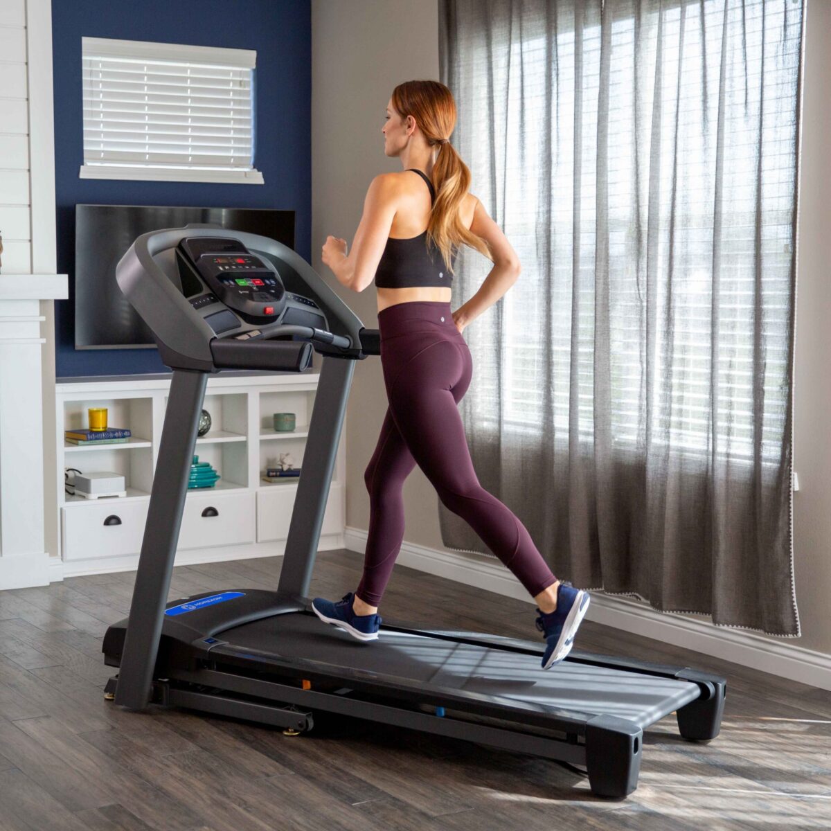 HORIZON FOLDING TREADMILL T101 - Image 4