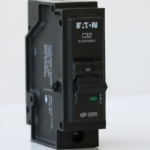 EATON MCB 32A 1P 3KA PLUG IN