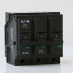 EATON MCB 50A 3P 3KA PLUG IN