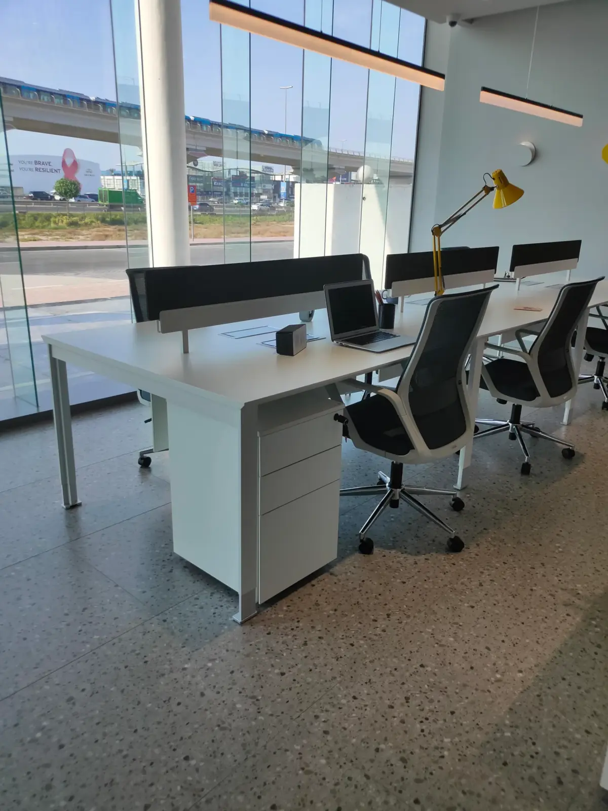 Canon White Pedestal W402 x D470, H635mm - Image 3