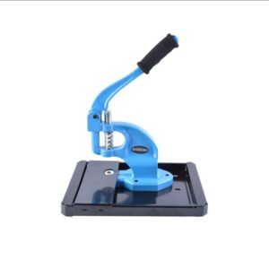 Easy-to-use manual eyelet punching machine