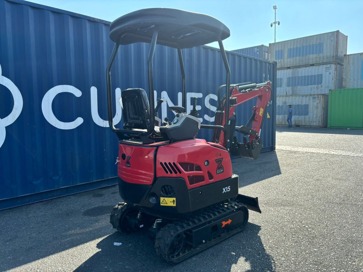 Zoompower 1.5 Ton Crawler Excavator X15 - Image 5