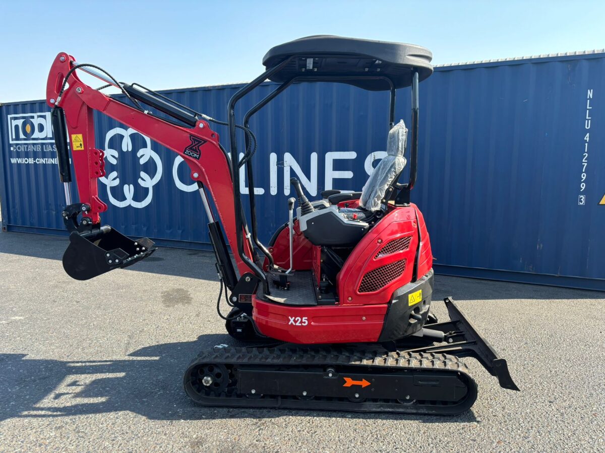 Zoompower 2.5 Ton Crawler Excavator X25 - Image 2