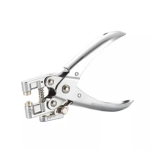 Heavy-duty eyelet punch for documents