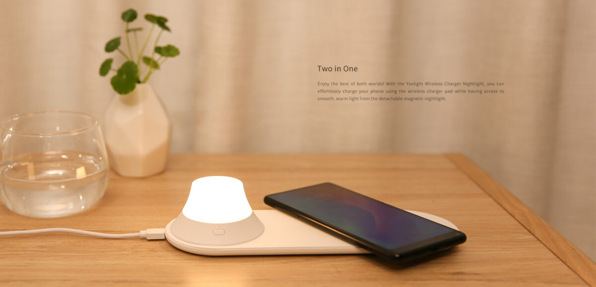 Yeelight Wireless Charging Nightlight - Image 1