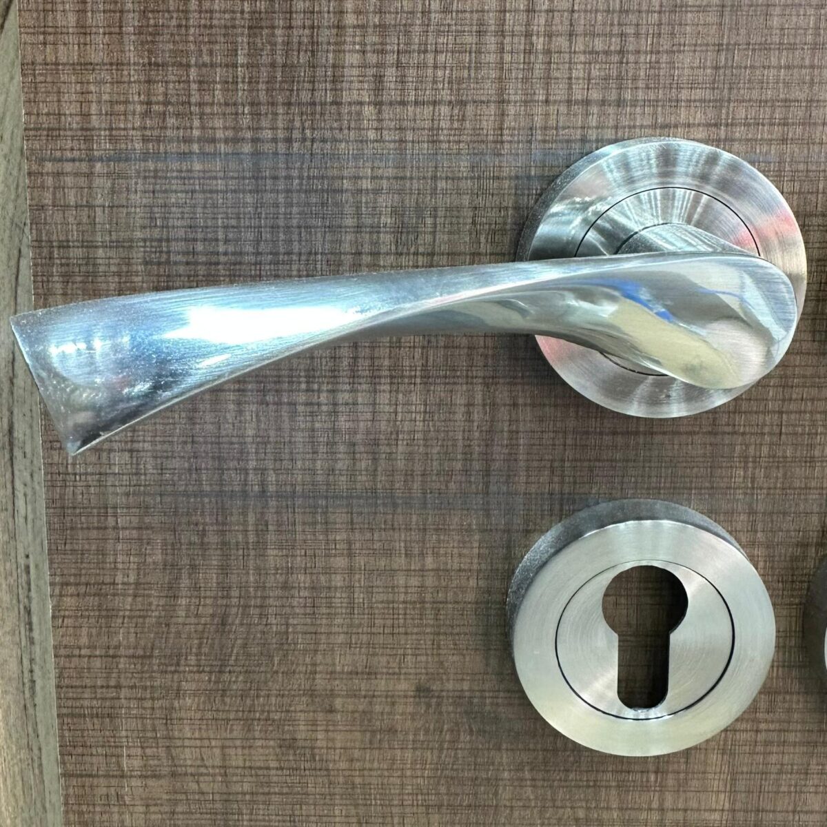 Premium Wooden Handle (MRL Type) - Image 1