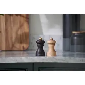 Cole & Mason COLE & MASON HOXTON PEPPER MILL 104MM/ 4INCHES-BLACK,BROWN