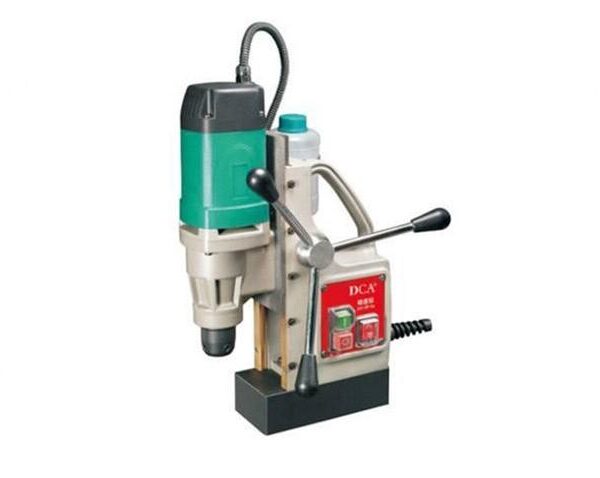 Compact Magnetic Drill: Powerful Drilling in Tight Spaces