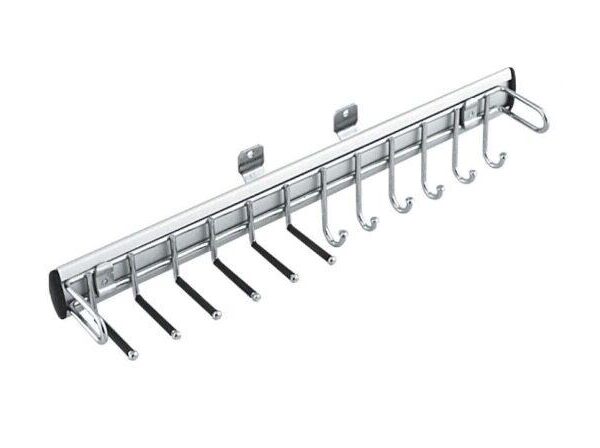 Organize Your Closet: Extendable Tie Rack