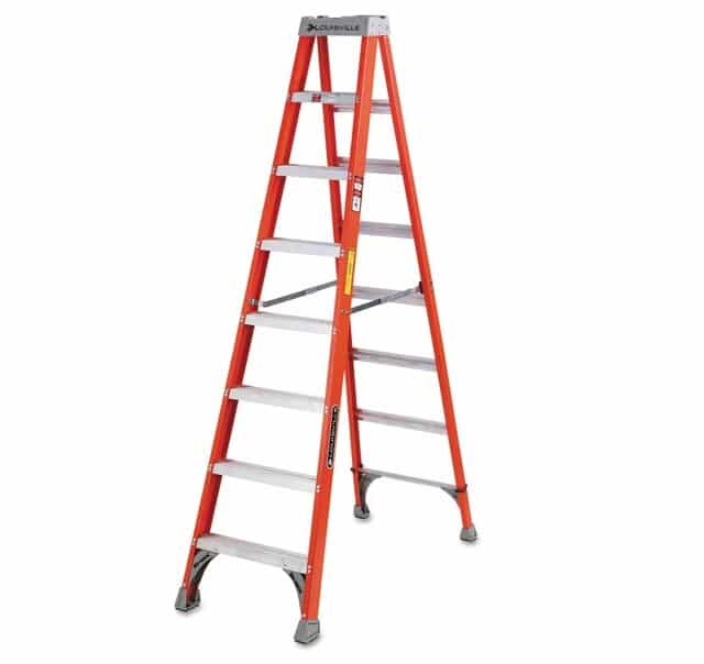 IMG_1736-e1663430465940.jpg Heavy Duty Fiberglass Ladder - Image 1