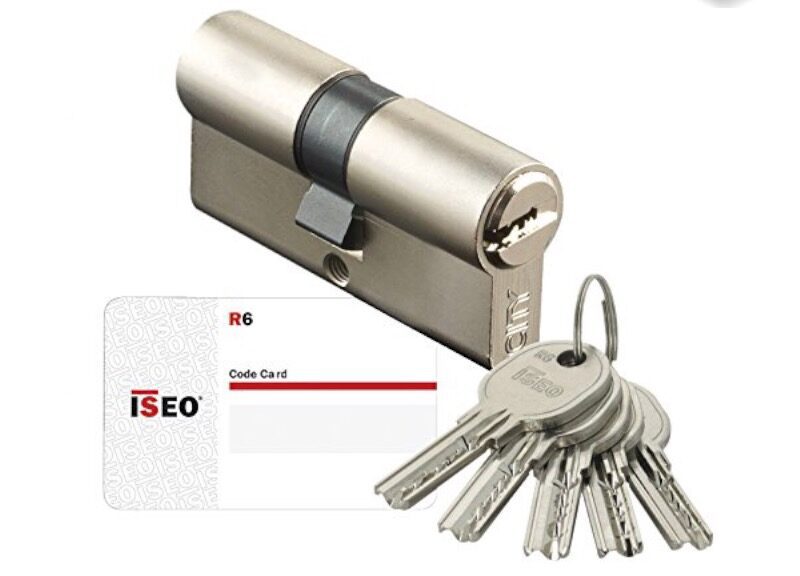IMG_2017-1-e1664041958840.jpg Yale Cylinder Lock - Secure Your Space - Image 1