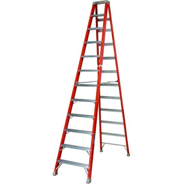 IMG_2405-e1663517257615.jpg Heavy Duty Fiberglass Ladder - Image 1