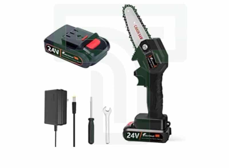 IMG_4120-e1666734494987.jpg Compact & Powerful Mini Chainsaw for Easy Cutting - Image 1