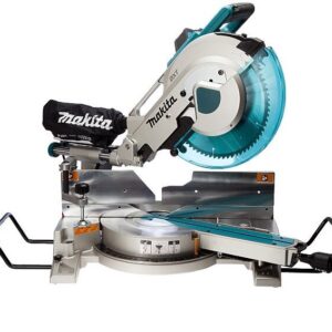 Effortless Angles & Long Crosscuts: Makita 12" Sliding Miter Saw