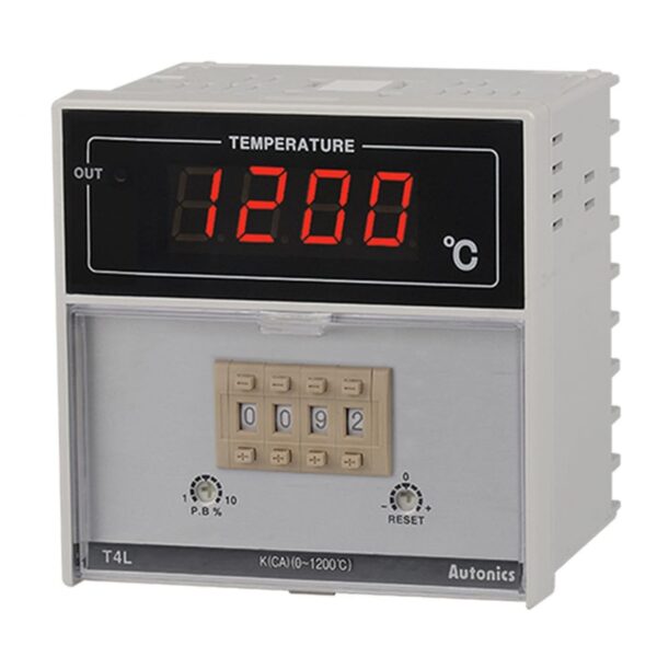 Autonics Temperature Controller, 1/4 DIN