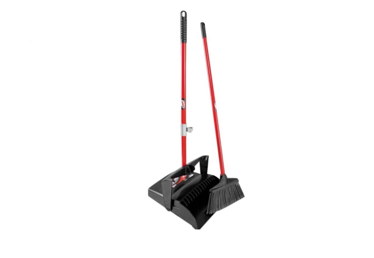 cleanz26.jpg Libman High-Power Open Dust Pan - Image 1