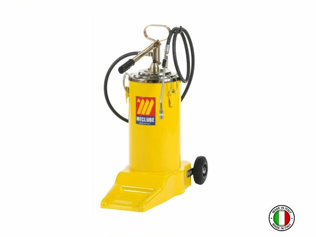 meclube2-e1707828445881.jpg Meclube Wheeled Manual Grease Pump - Image 1